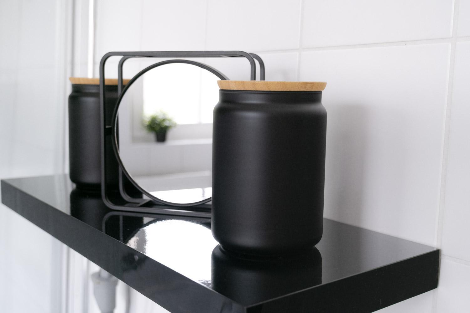 Bella Casa - Business&Family - 2 Zimmer Direkt Neben Schloss, Parkplatz, Smarttv, Netflix, Waschmaschine, 24H Checkin, 71Qm, Kingsizebett, Hotelbettwaesche Ludwigsburg Kültér fotó