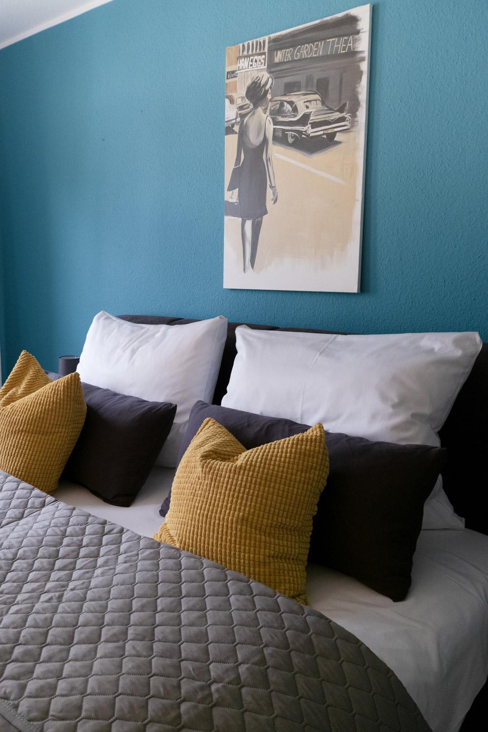 Bella Casa - Business&Family - 2 Zimmer Direkt Neben Schloss, Parkplatz, Smarttv, Netflix, Waschmaschine, 24H Checkin, 71Qm, Kingsizebett, Hotelbettwaesche Ludwigsburg Kültér fotó